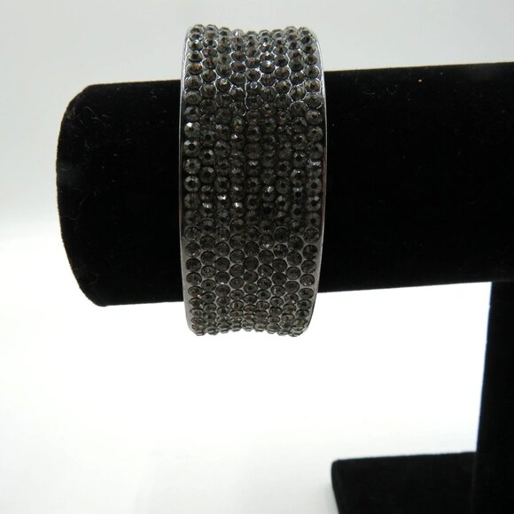 Black Rhinestone Studded Clamper Cuff Bracelet Gun Metal Gray Tone - Picture 7 of 9